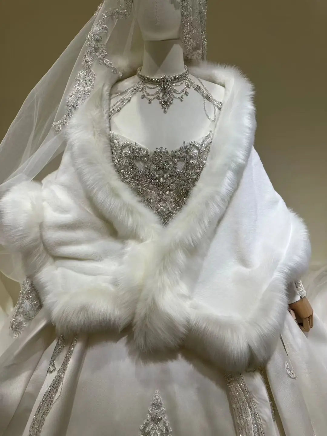 Luxury Faux Fur Bridal Shawl