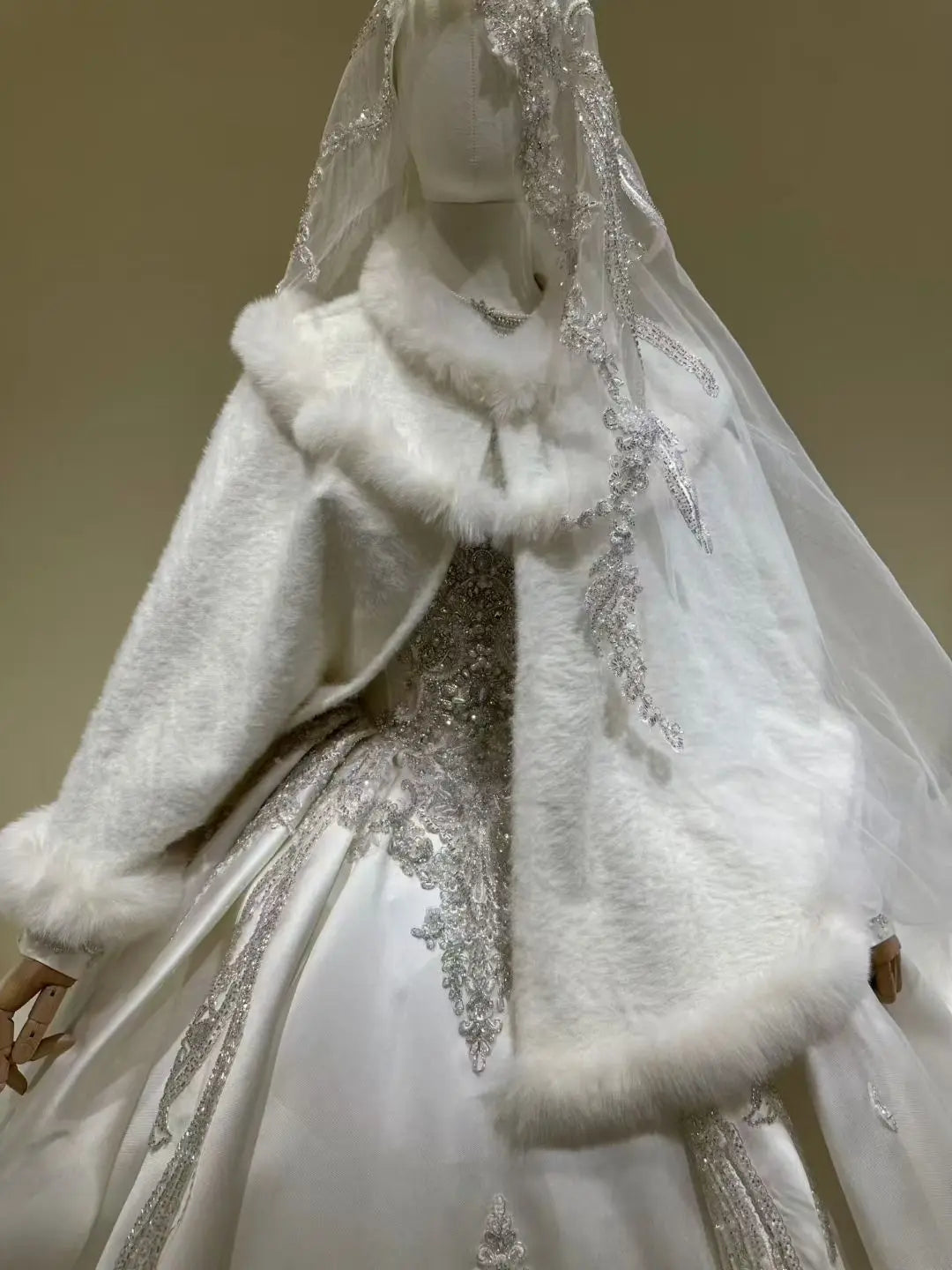 Luxury Faux Fur Bridal Shawl