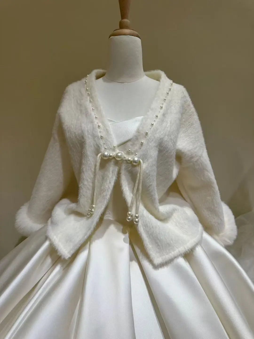 Luxury Faux Fur Bridal Shawl